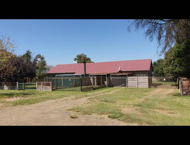 3 BEDROOM HOUSE FOR SALE IN BETHAL